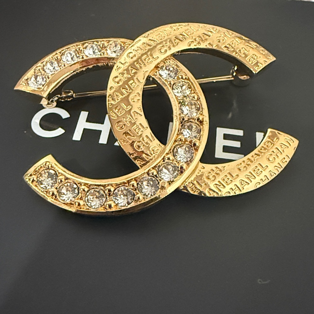 Chanel C24P Gold Metal Rhinestone Designer Logo CC Brooch - Picture 5 of 7